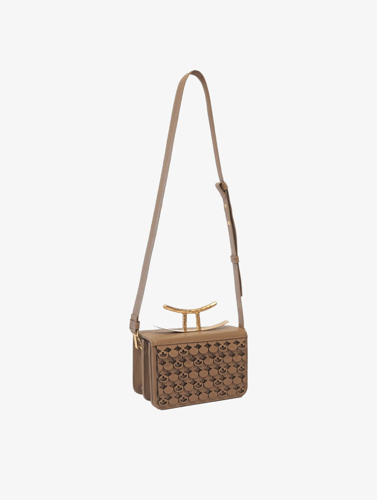 Tairona Bag Almond, bolso de cuero hecho a mano, Bibiana Hernández