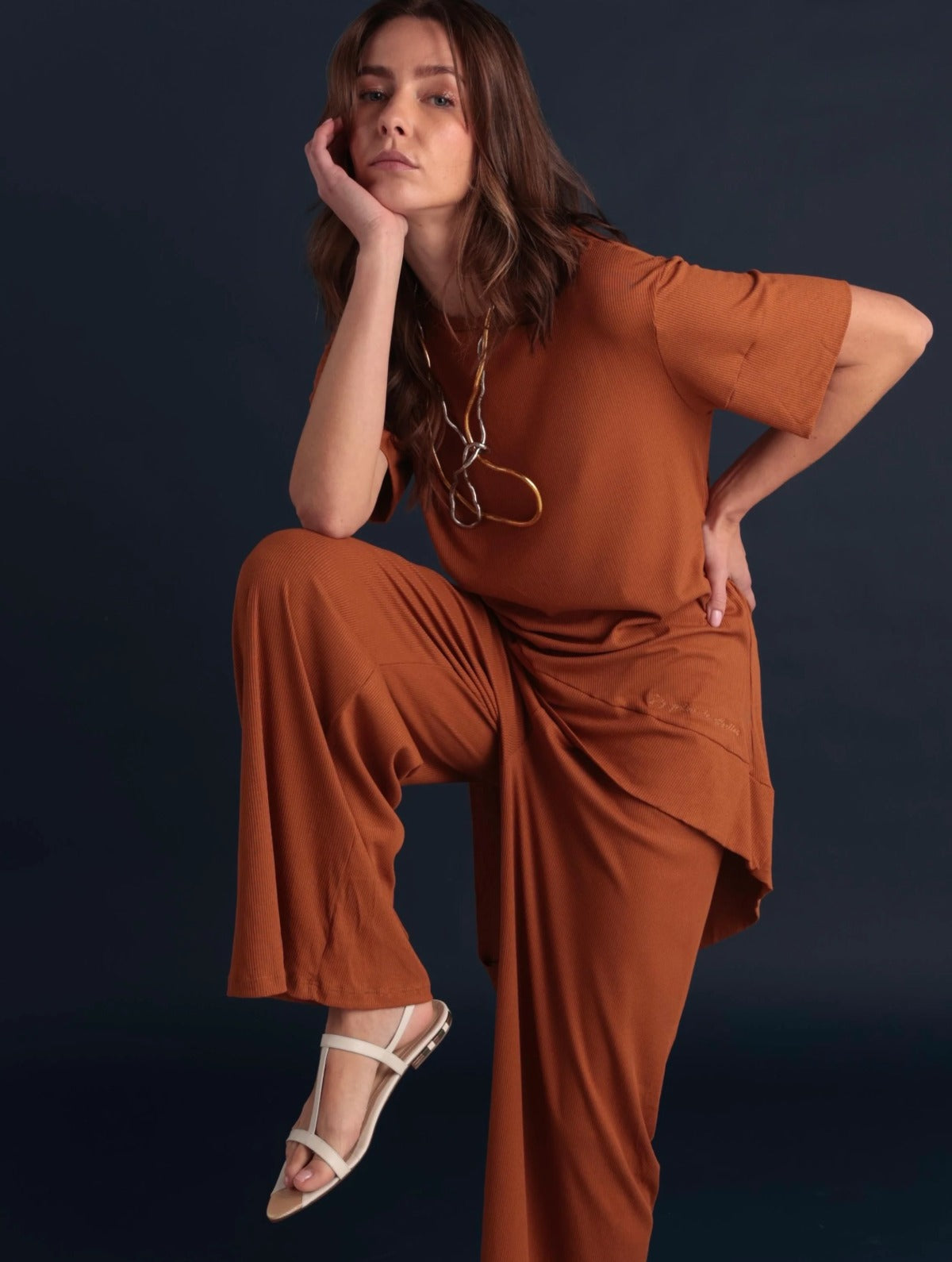 Mosaic Sandals, sandalias planas de cuero hechas a mano, Bibiana Hernández · foto 2