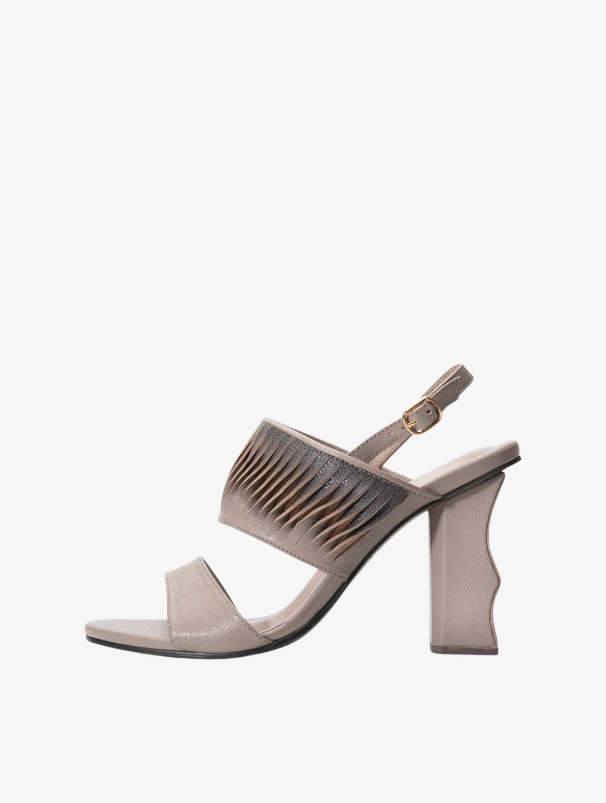 Yamur Shoes, sandalias de tacón en cuero hechas a mano, Bibiana Hernández