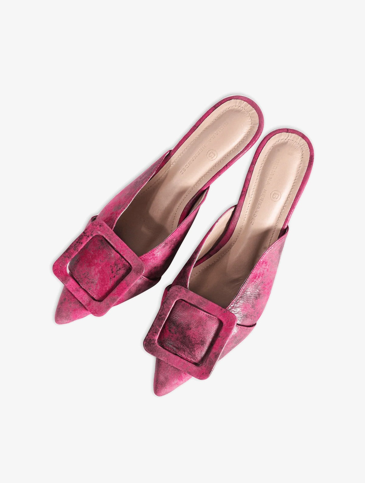Caño Cristal Pumps, tacones de cuero hechos a mano, Bibiana Hernández · foto 3