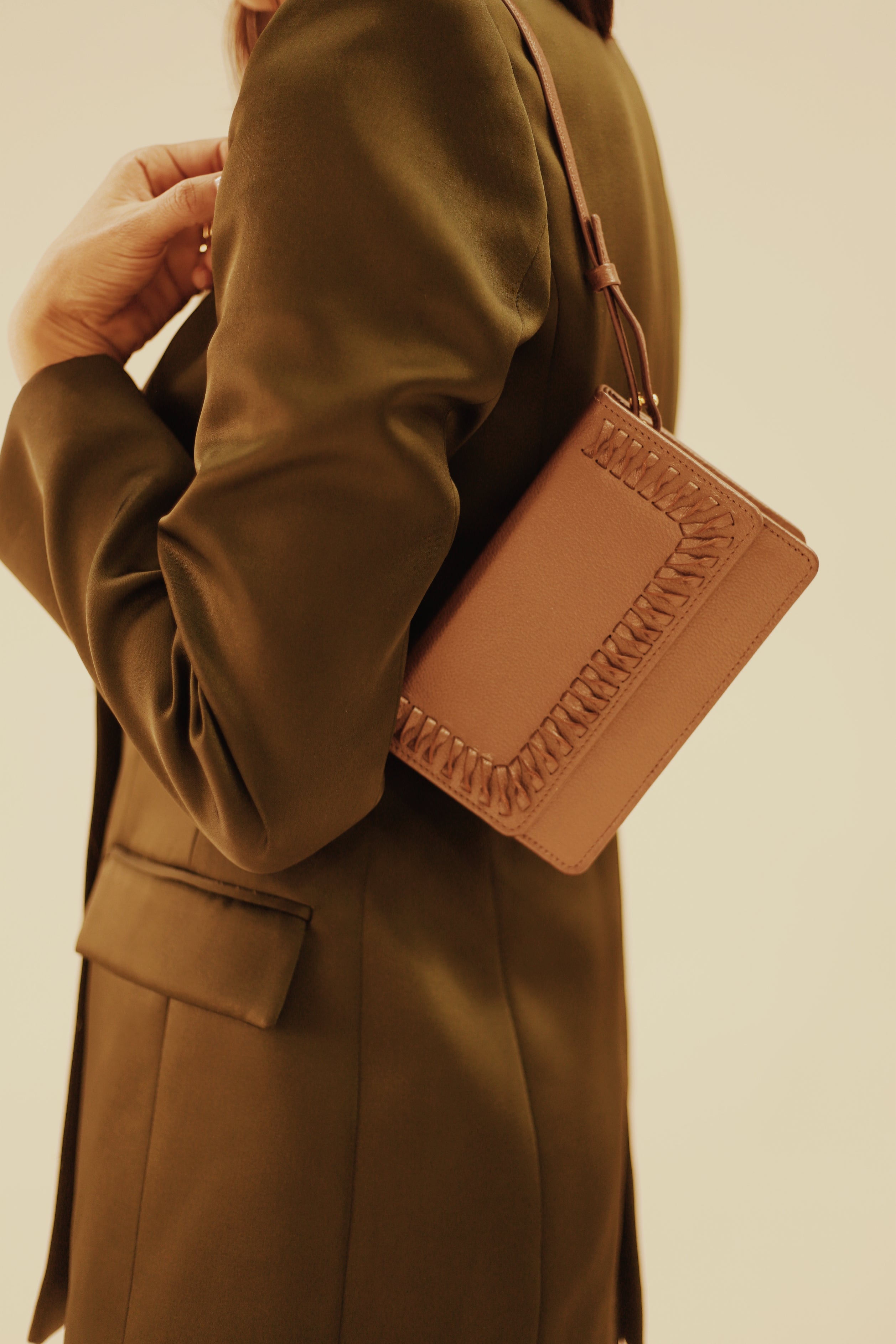 REAL BELT BAG BRONCE