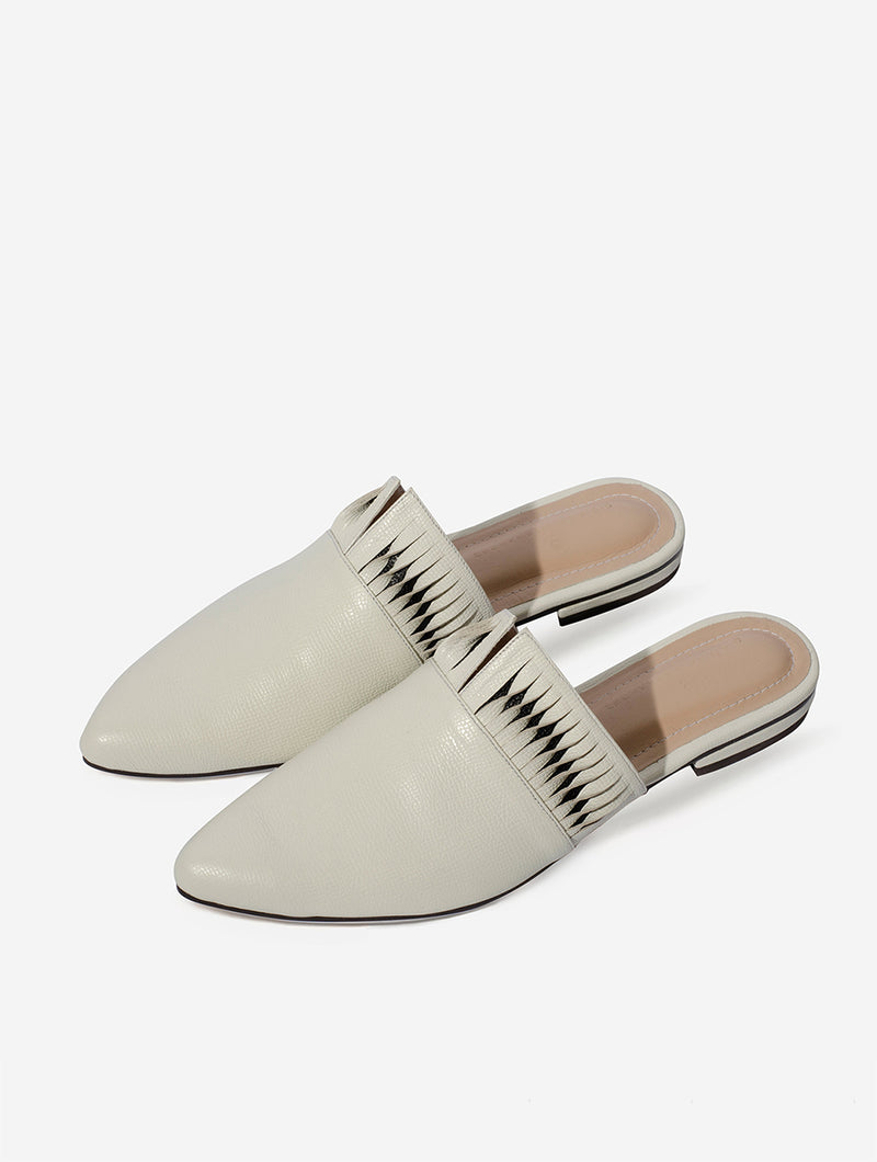 DESSAU FLATS WHITE