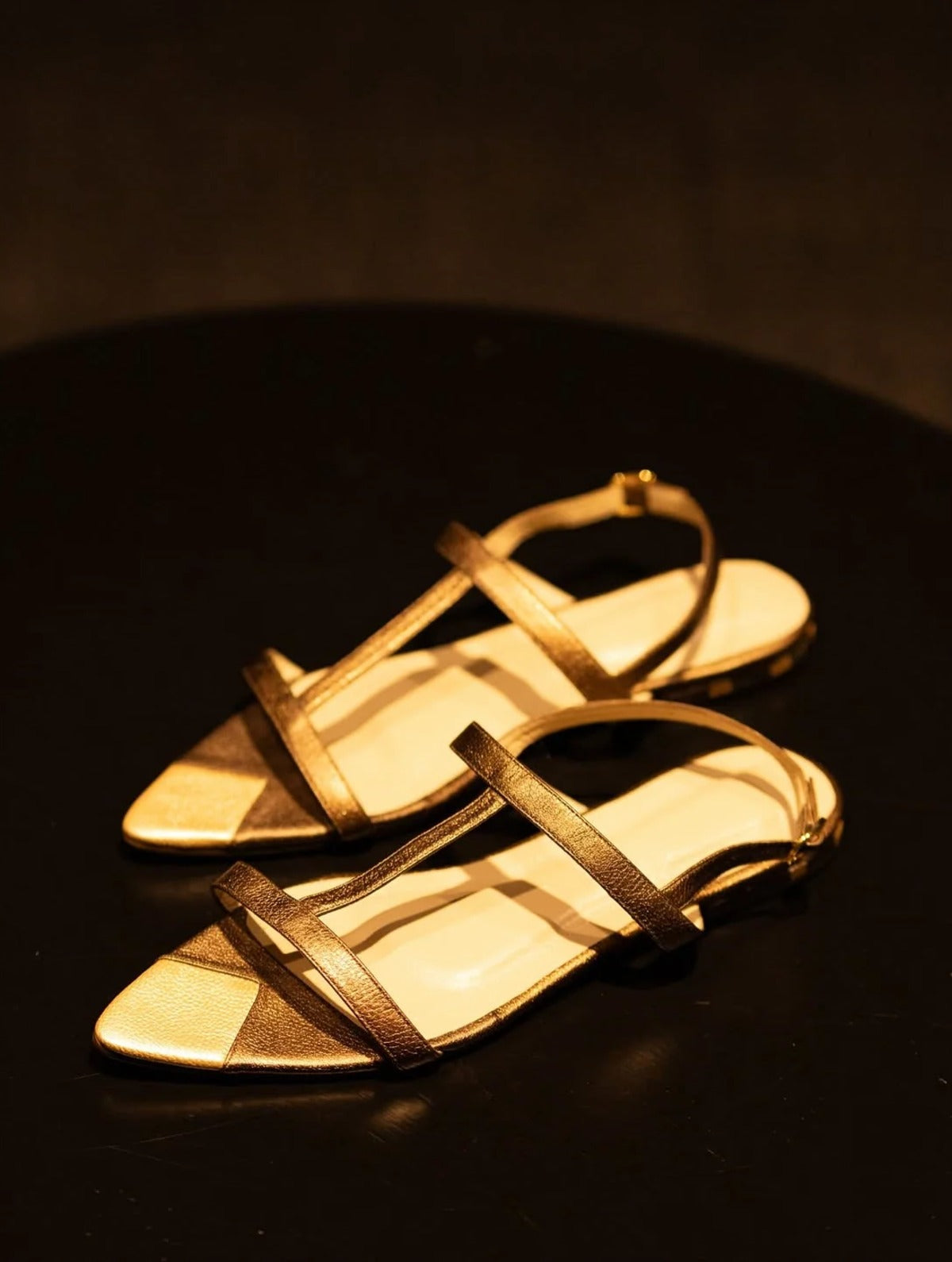 Mosaic Sandals Bronce, sandalias planas de cuero hechas a mano, Bibiana Hernández · foto 2